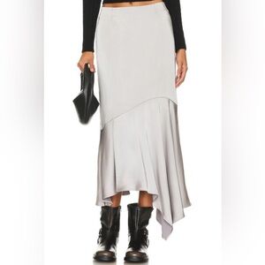 BRAND NEW: LUCILLE Steve Madden Grey Satin Skirt